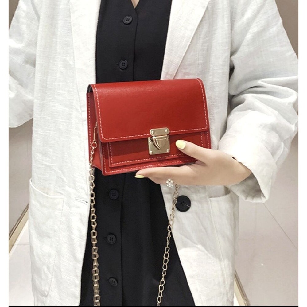 Red Chic Faux Leather Crossbody Bag Small Square Gold Chain Shoulder Purse NEW - Picture 6 of 6